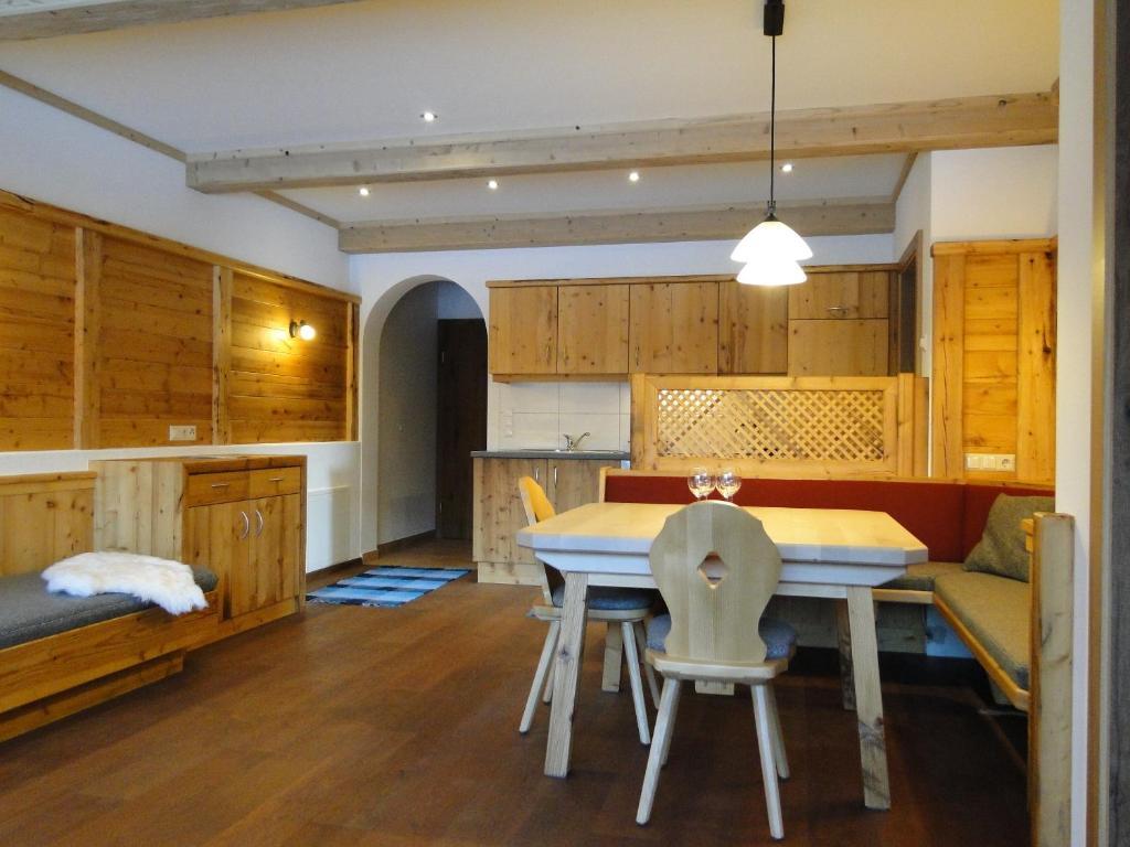 Appartement Gipfelsturm Haus im Ennstal Zimmer foto